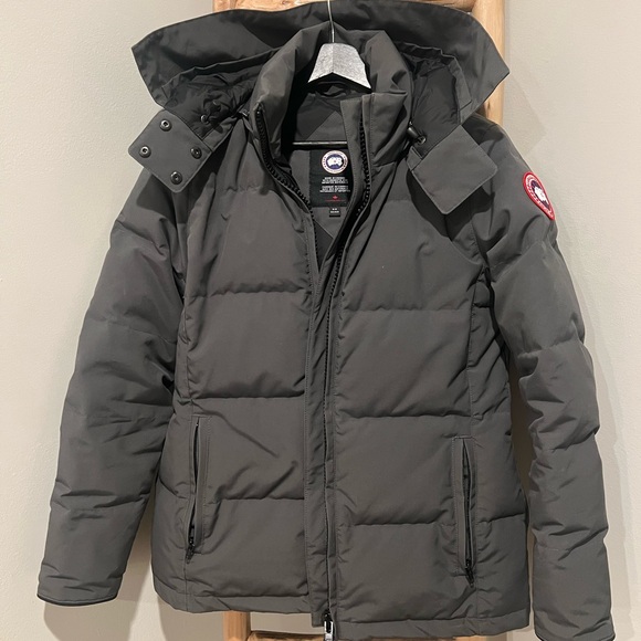 Canada Goose Chelsea Down Parka in Charcoal - Picture 5 of 15